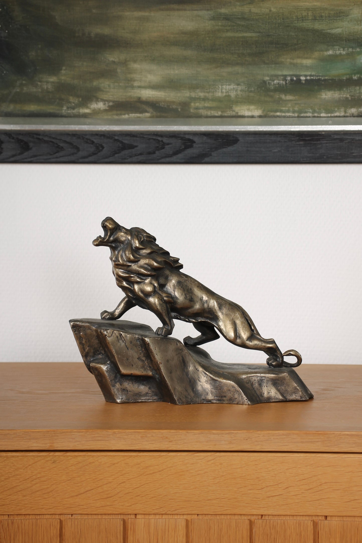 Vintage Japanese Bronze Lion Sculpture by Tsuda Shinobu