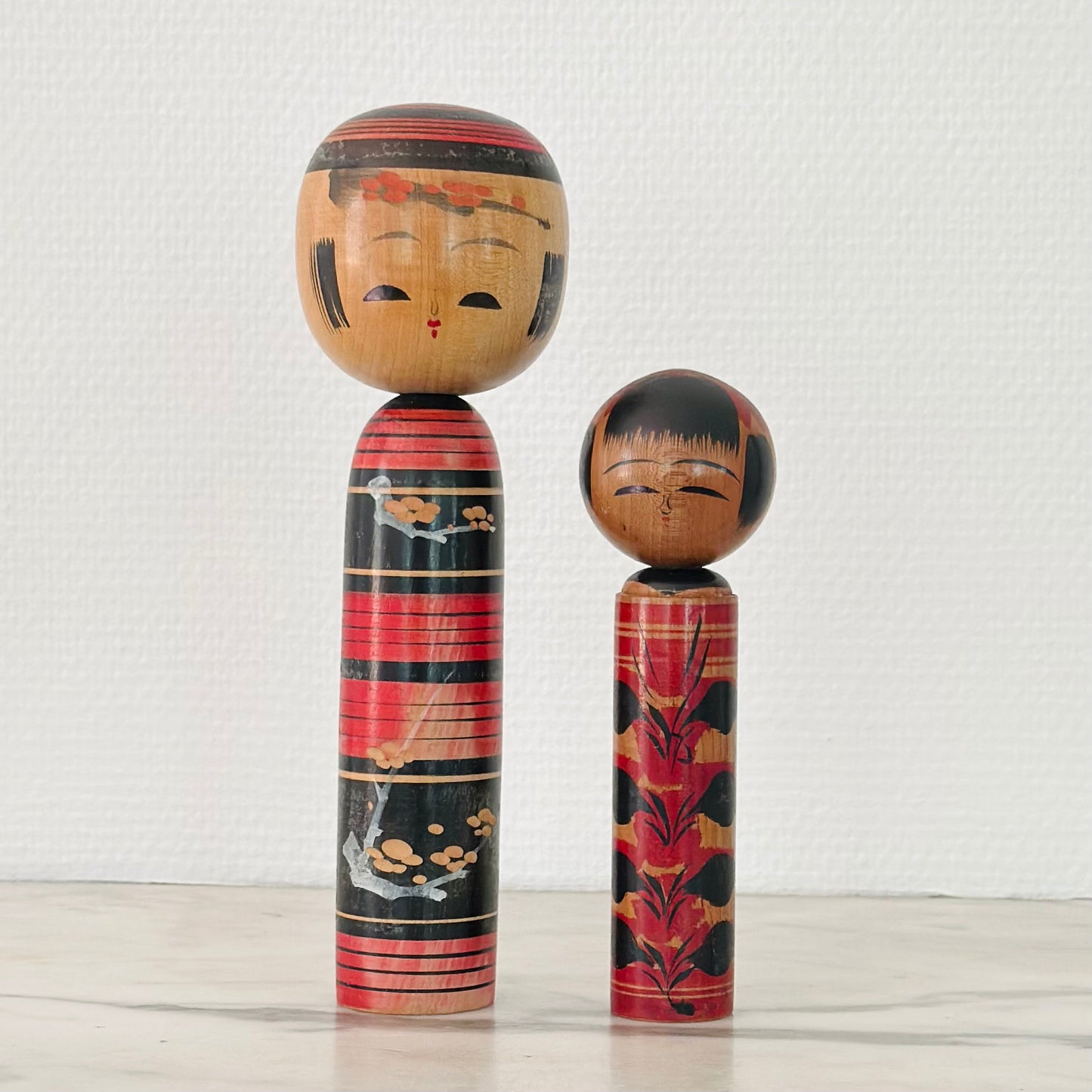Pair of Vintage Japanese Kokeshi Doll Black and Red