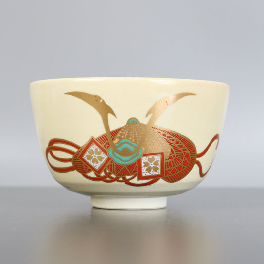 Light Beige Chawan with Kabuto Helmet