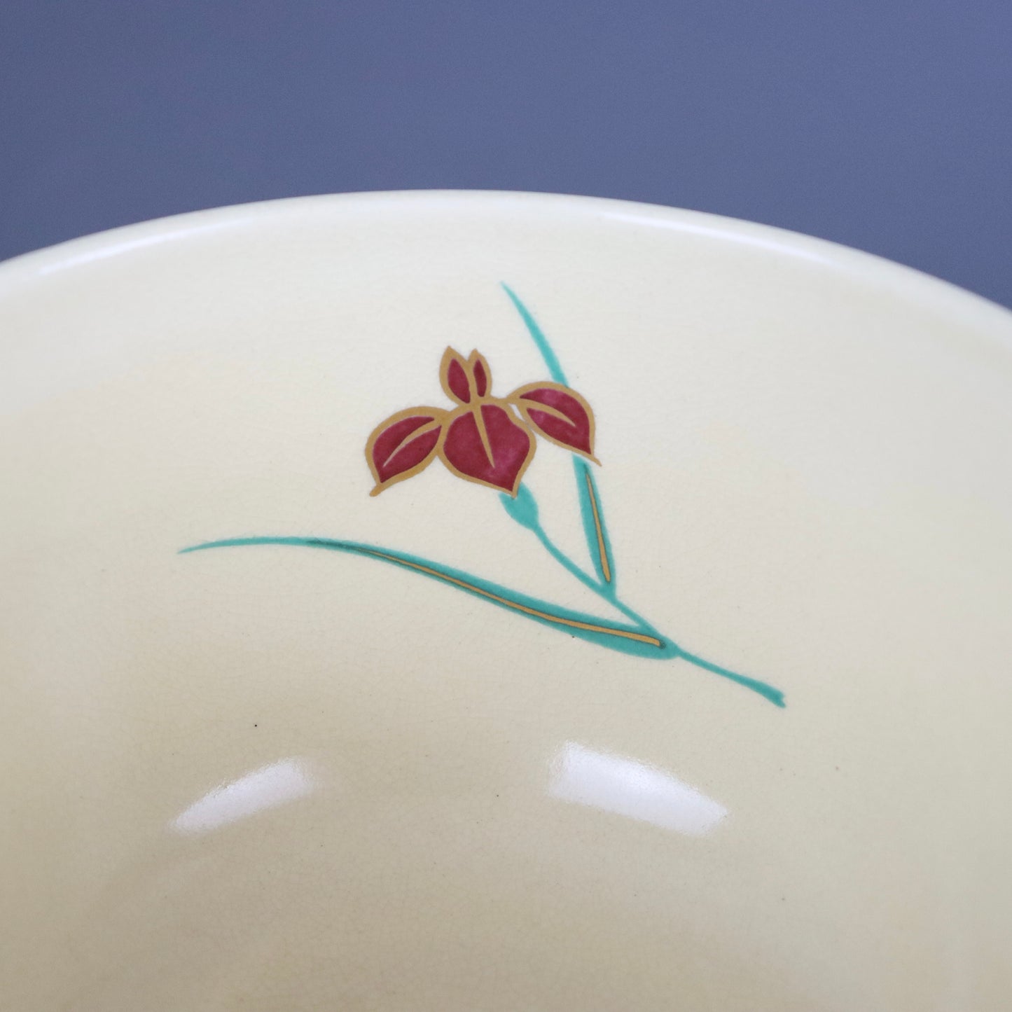 Light Beige Chawan with Kabuto Helmet