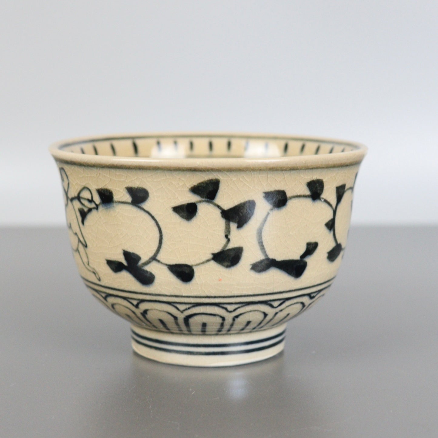 Beige Chawan Indigo Blue Motifs