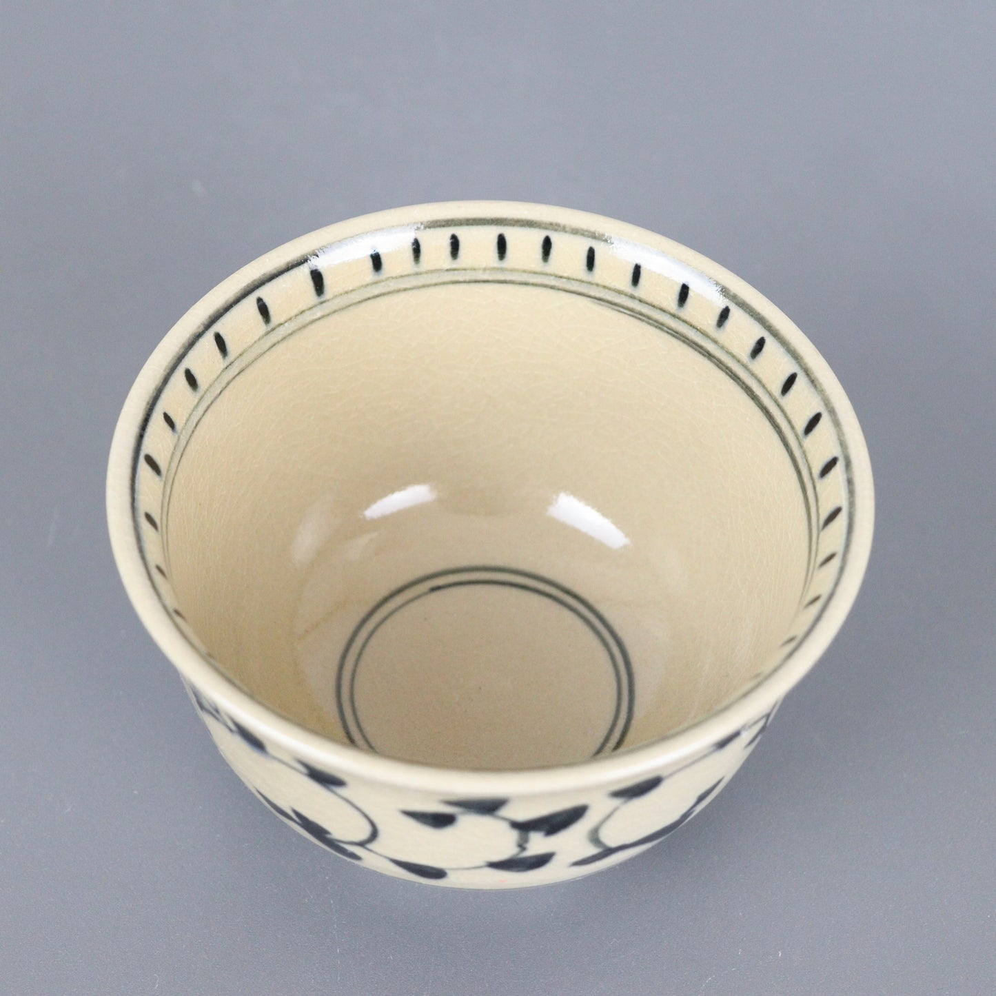 Beige Chawan Indigo Blue Motifs