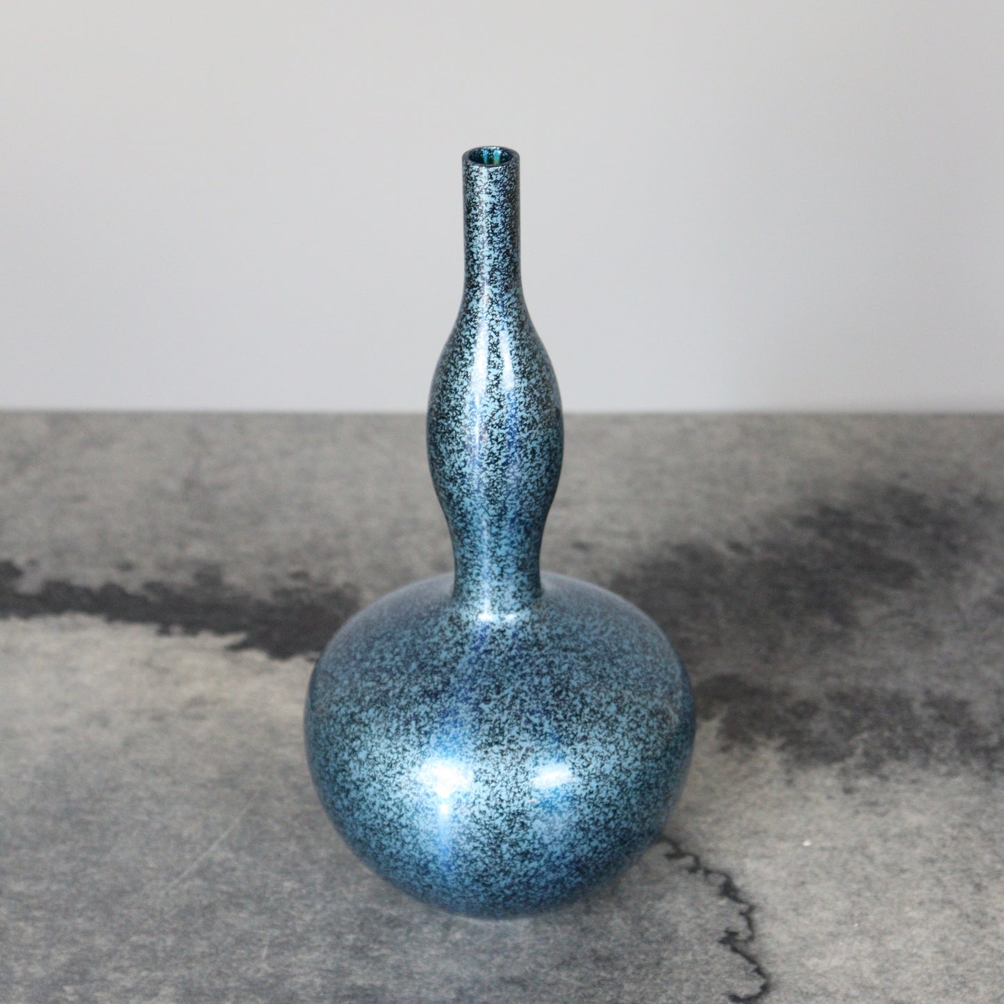 Blue "Hyotan" shaped Bronze Vase