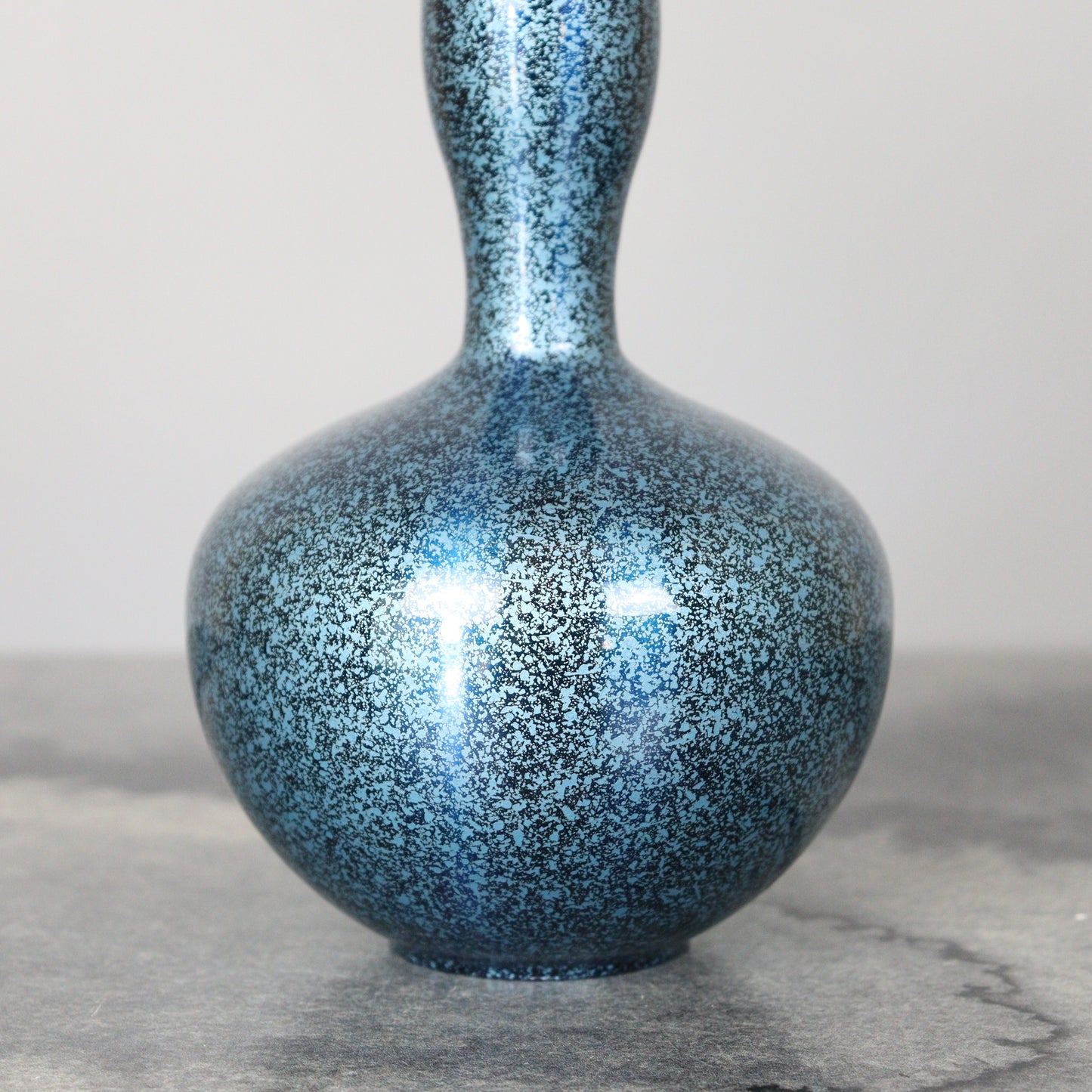 Blue "Hyotan" shaped Bronze Vase