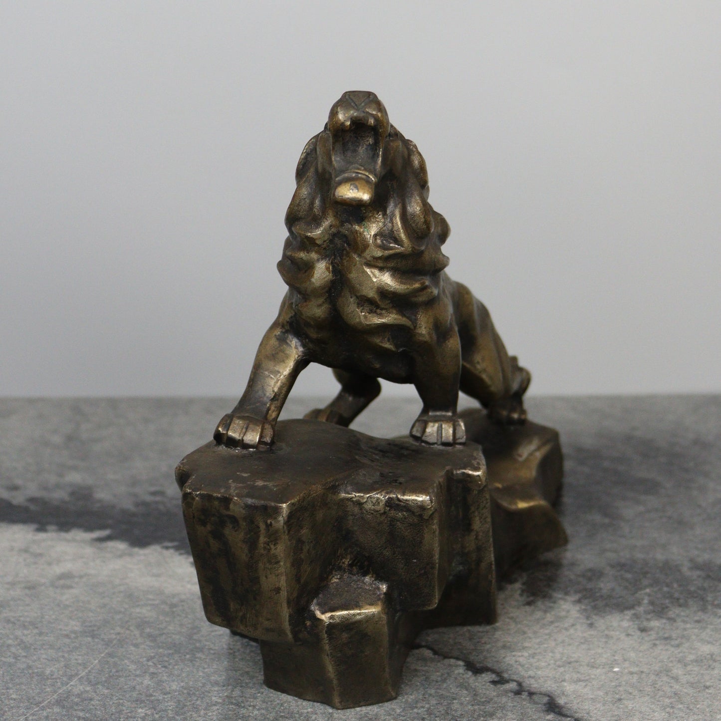 Bronze Statue of a Lion by Tsuda Shinobu